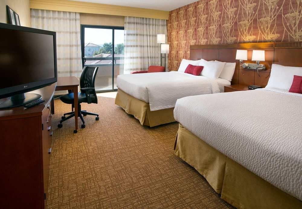 Courtyard By Marriott Phoenix Airport Ngoại thất bức ảnh