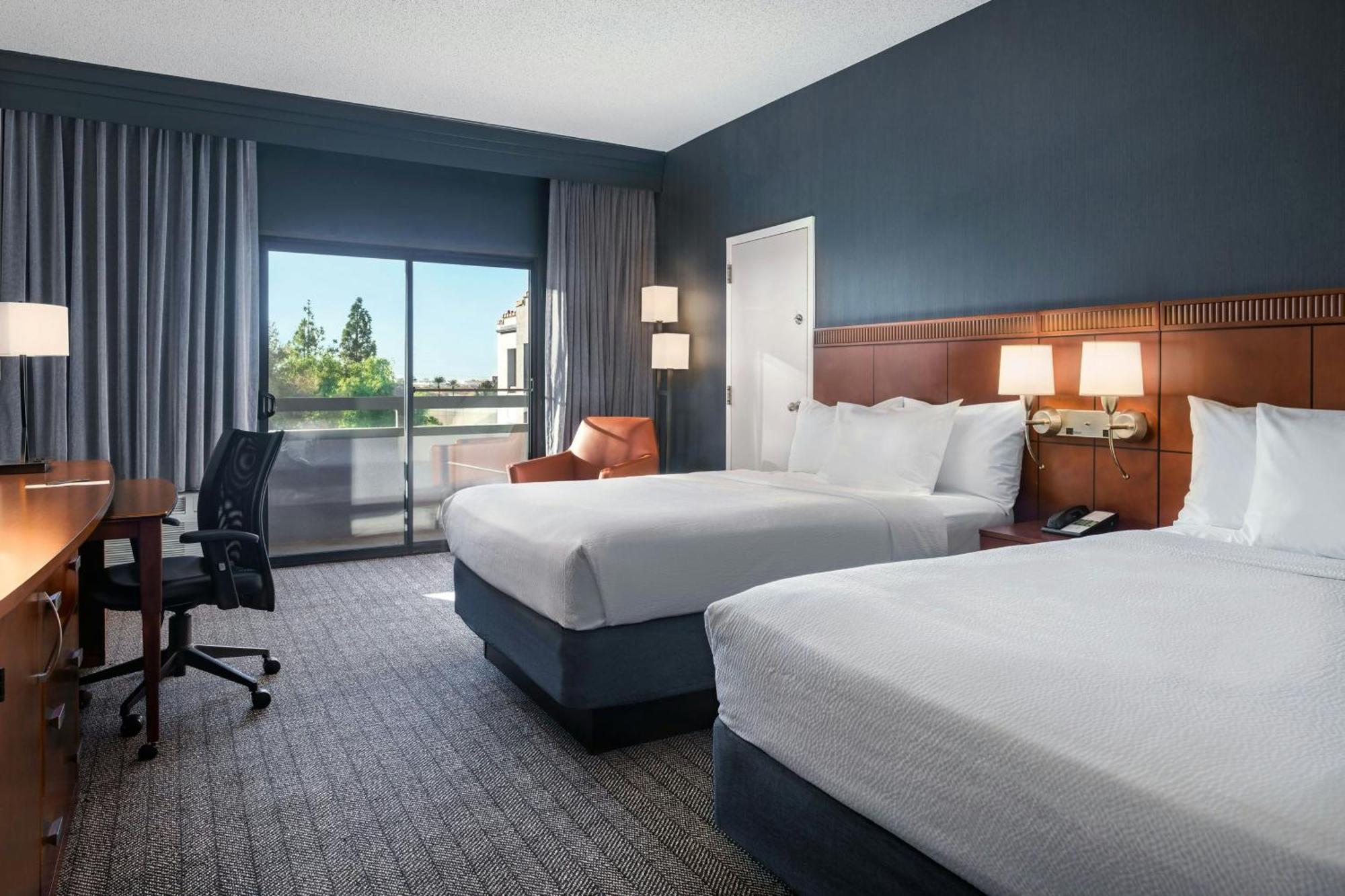 Courtyard By Marriott Phoenix Airport Ngoại thất bức ảnh